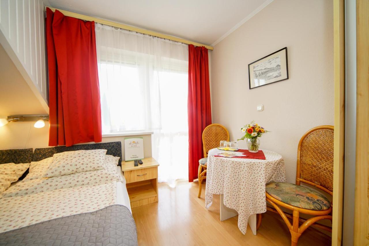 Siesta Vendeghaz Villa Eger Luaran gambar