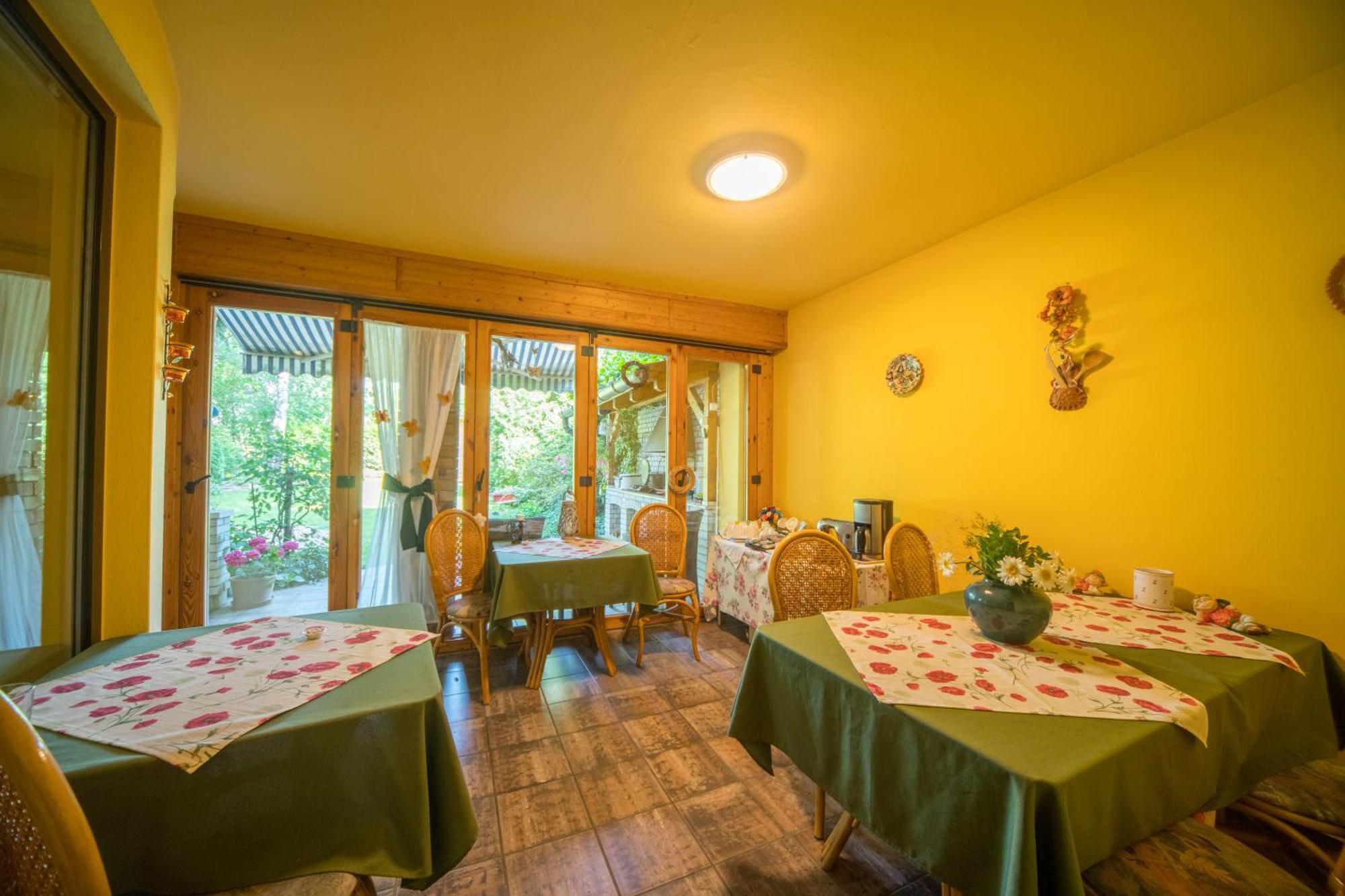 Siesta Vendeghaz Villa Eger Luaran gambar